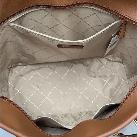 MICHAEL KORS VANILLA SIGNATURE COLOR JET SET TRAVEL LARGE LOGO TOTE BAG - Picture 12 of 15